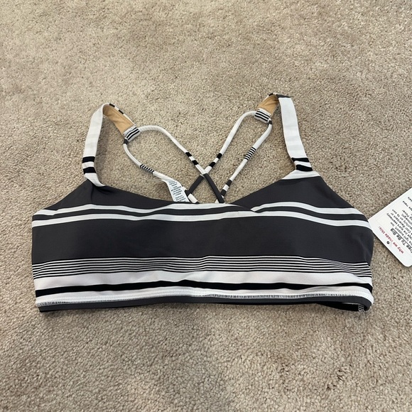 Lululemon Free to Be Bra Gray Stripes size 10 NWT - Picture 1 of 3